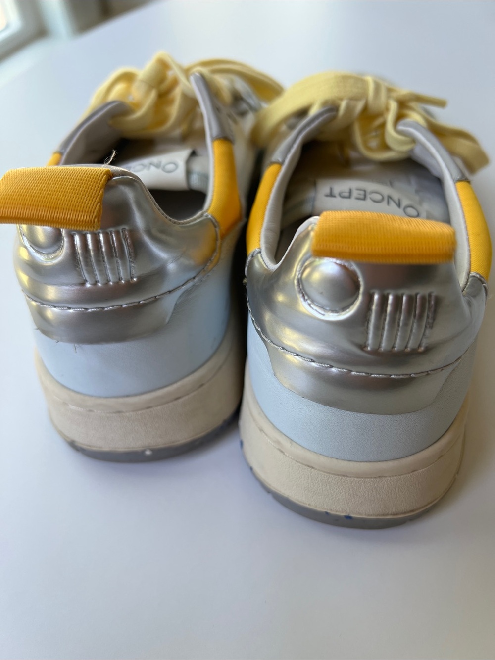 SIZE 8 PHOENIX ONCEPT SNEAKERS - Picture 3 of 5